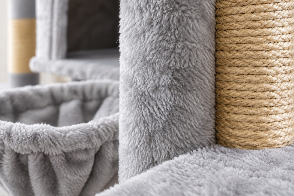 Grand Arbre à Chat 136 cm pour Chaton : peluche grise et corde de jute